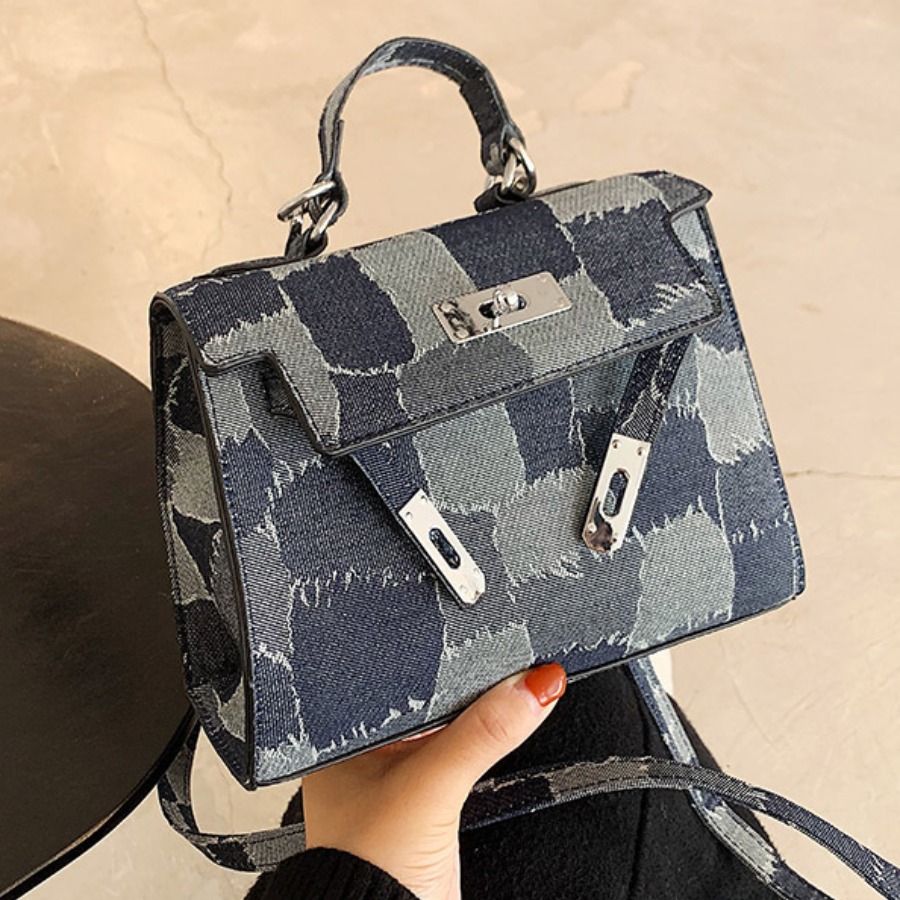 

Lovely Street Color-lump Metal Accessories Decoration Deep Blue Crossbody Bag