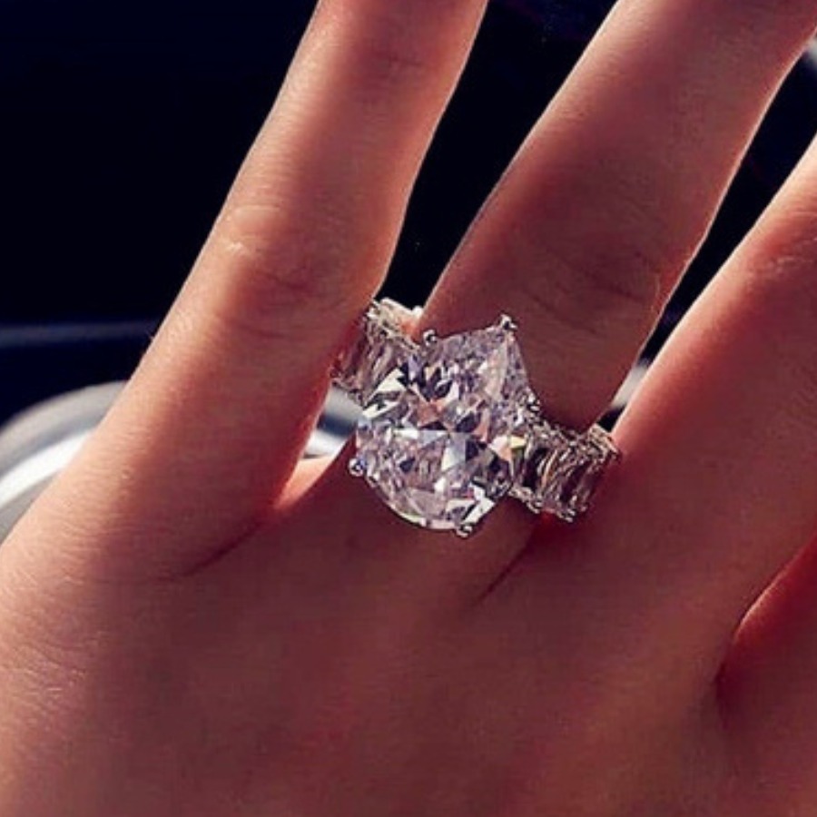

Lovely Casual Sequined Silver Ring