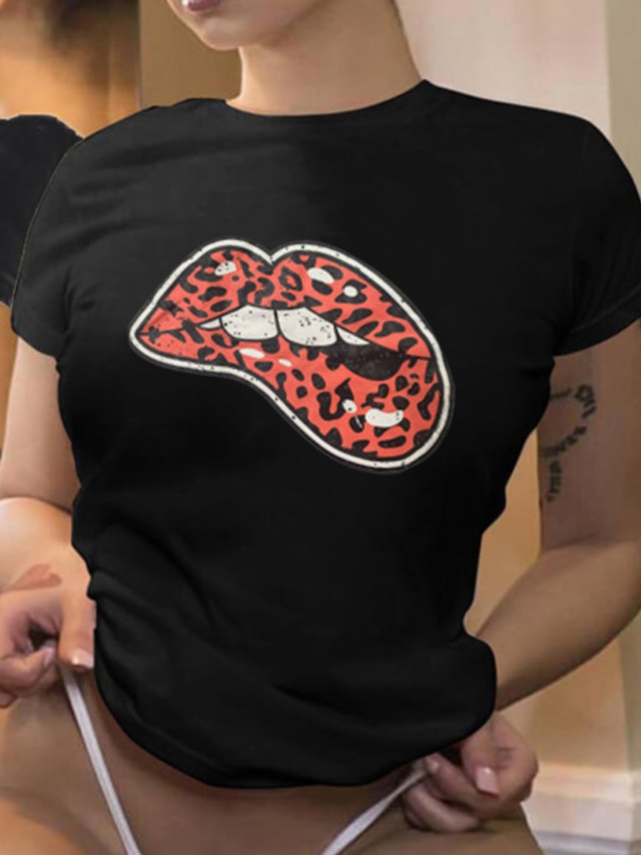 

Lovely Street O Neck Lip Print Black Plus Size T-shirt