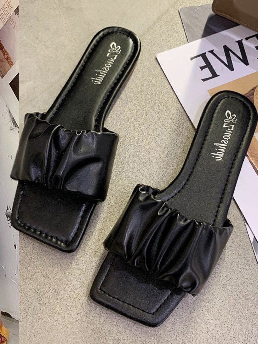 

Lovely Casual Fold Design Black Slippers