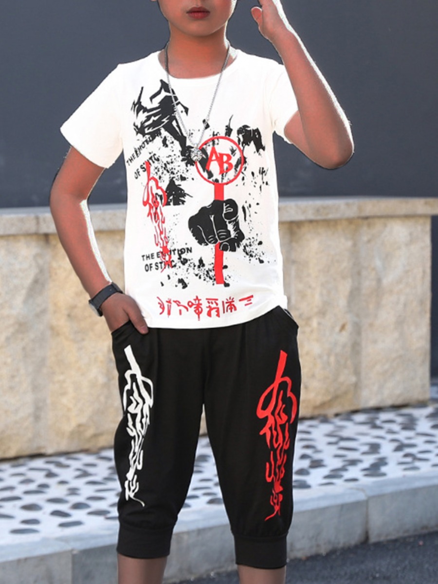 

Lovely Boy Street O Neck Graffiti Print White Two Piece Shorts Set