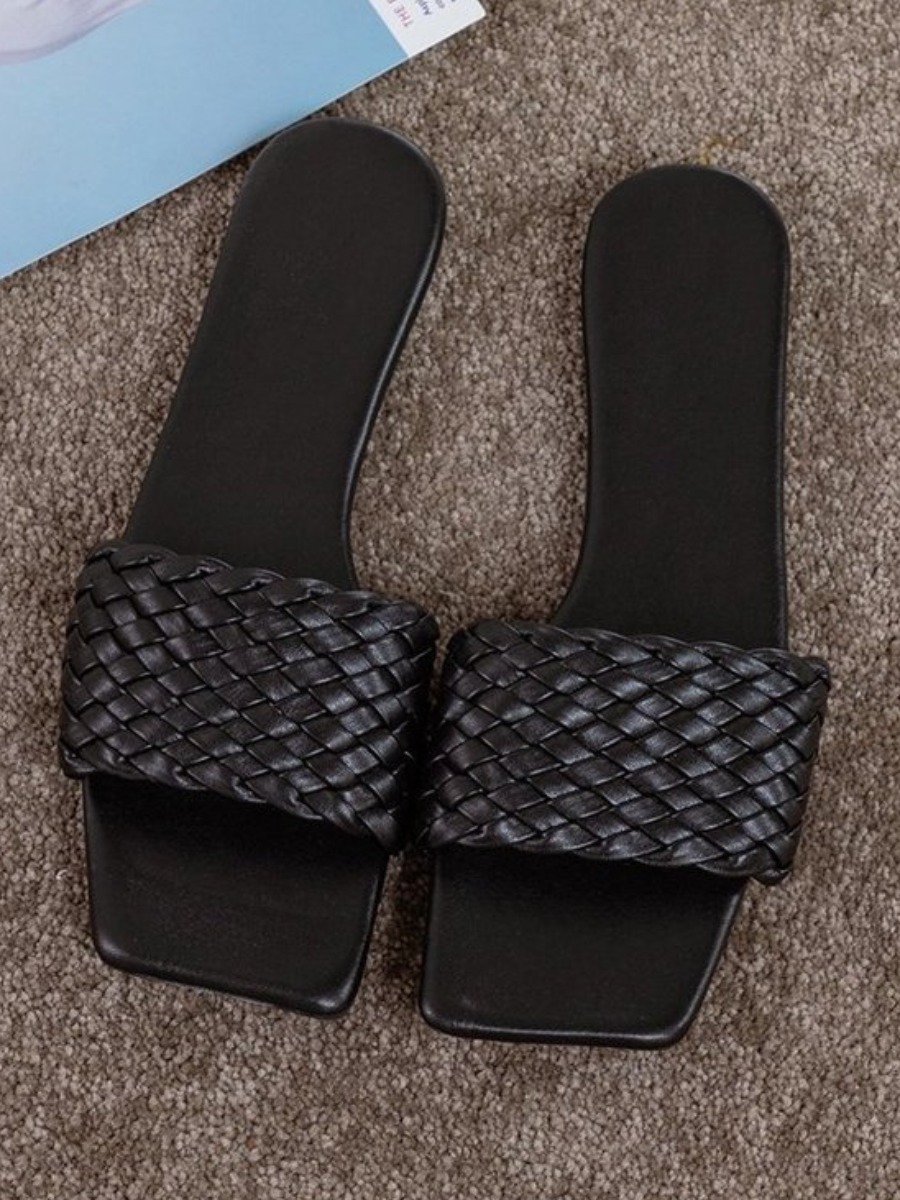 

Lovely Casual Plaid Pattern Black Slippers