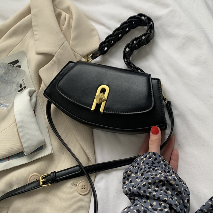 

Lovely Casual Interlocking Strap Black Crossbody Bag