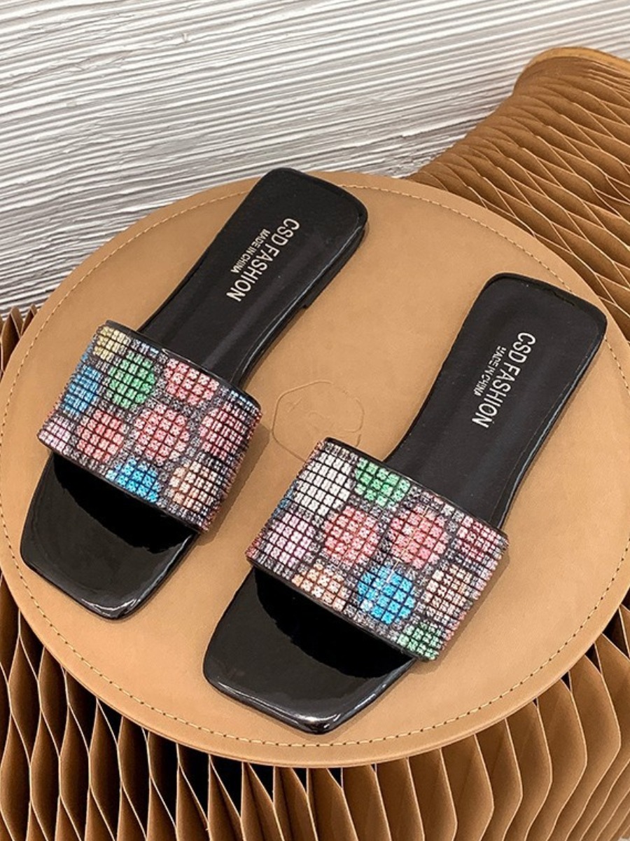 

Lovely Casual Square-toe Patchwork Black Slippers