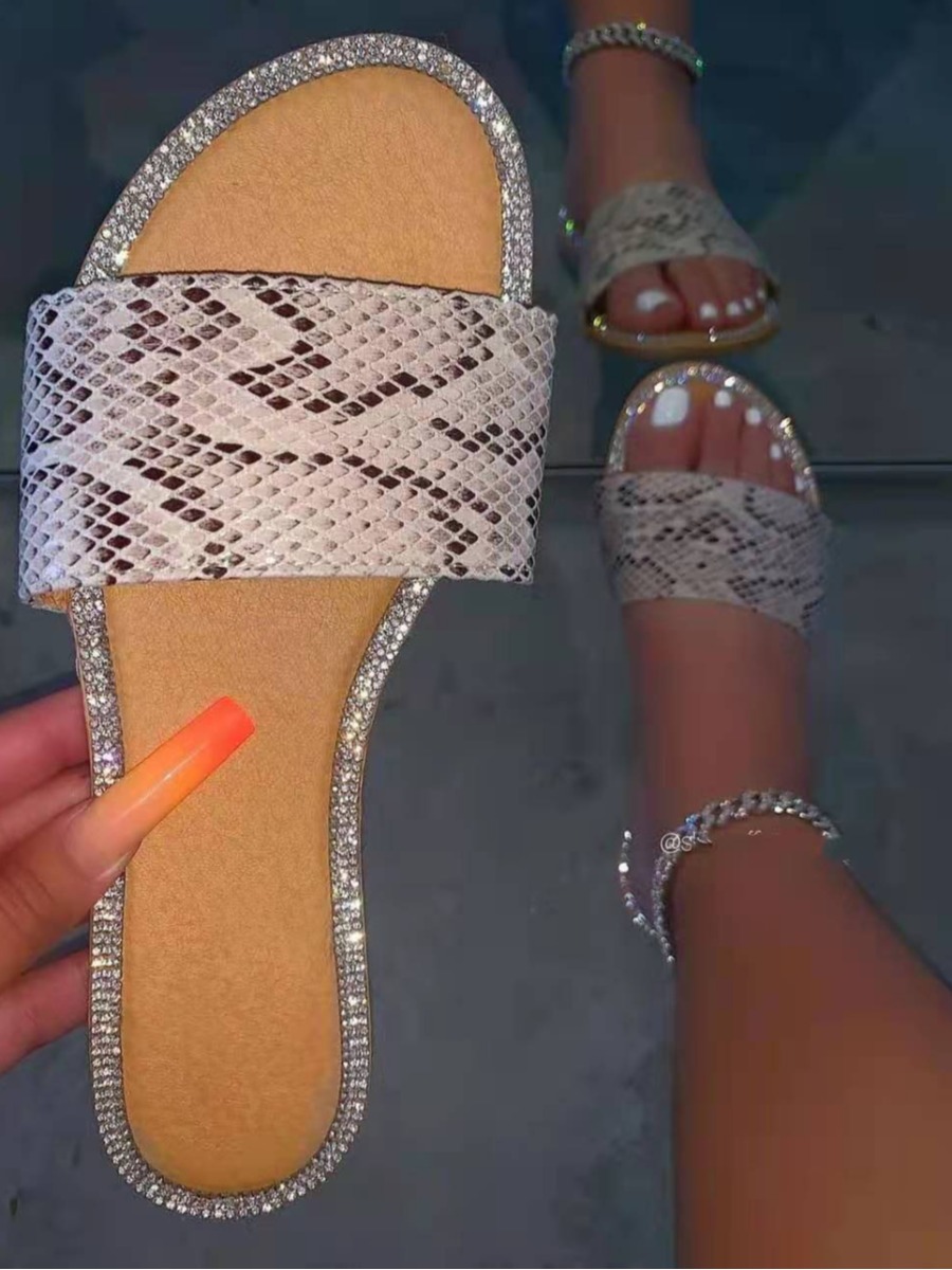 

LW BASICS Casual Cobra Print Round-toe Slippers