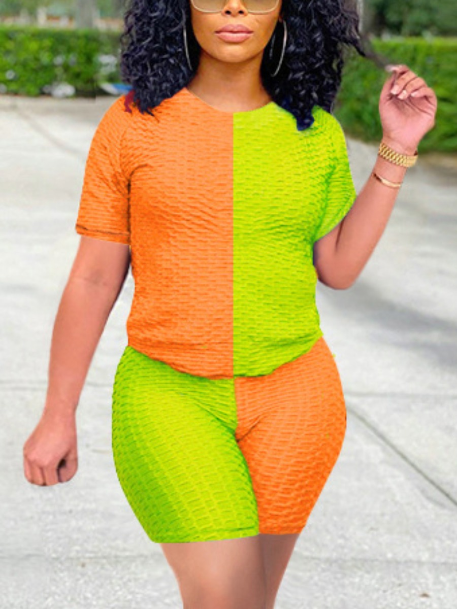 

LW Sporty O Neck Color-lump Green Two Piece Shorts Set