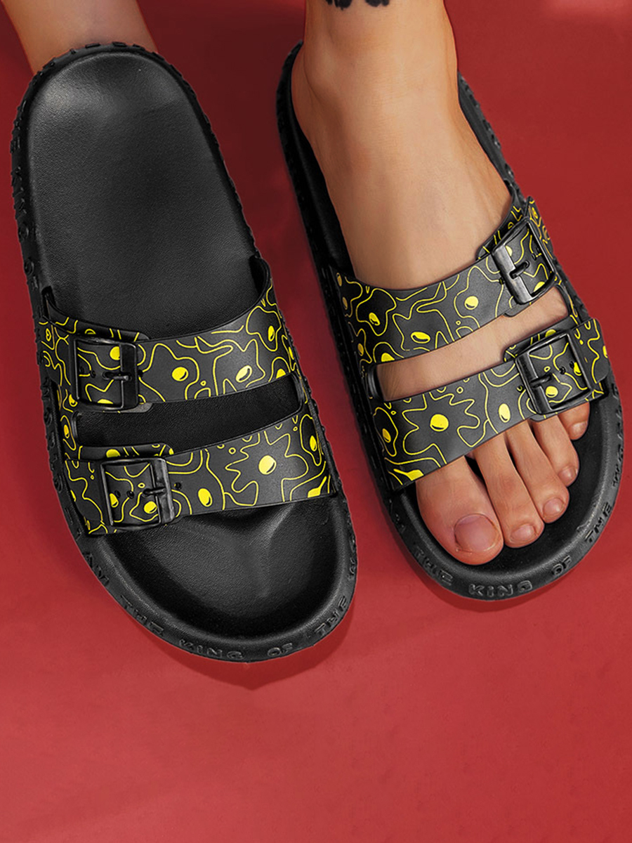 

Lovely Men Street Buckle Design Black Slippers