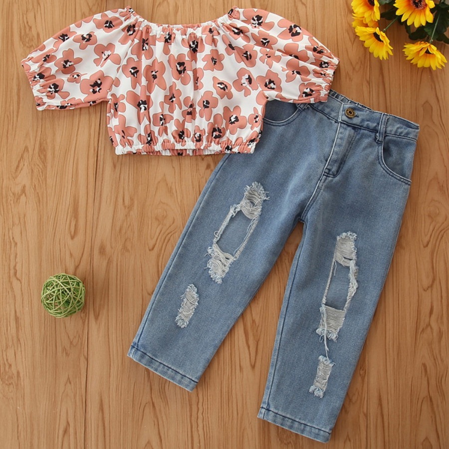 

Lovely Girl Street Print Ruffle Design Ripped White Two Piece Pants Set