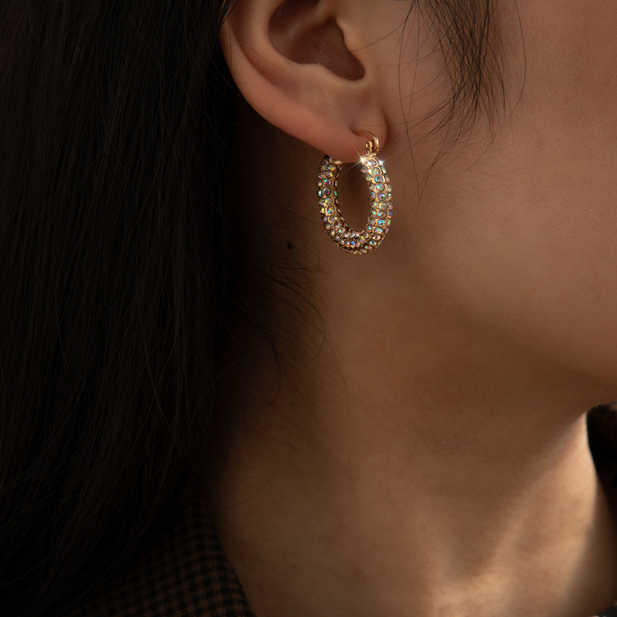 

Lovely Casual Sequined Gold Earring