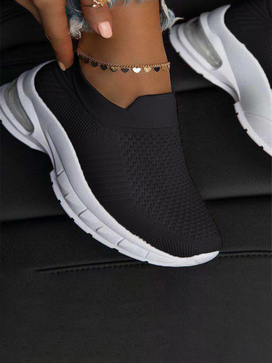 

Lovely Sporty Round-toe Black Sneakers