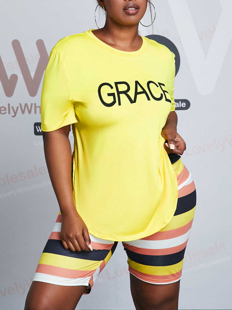 

Lovely Plus Size Casual O Neck Striped Yellow Two-piece Shorts Set
