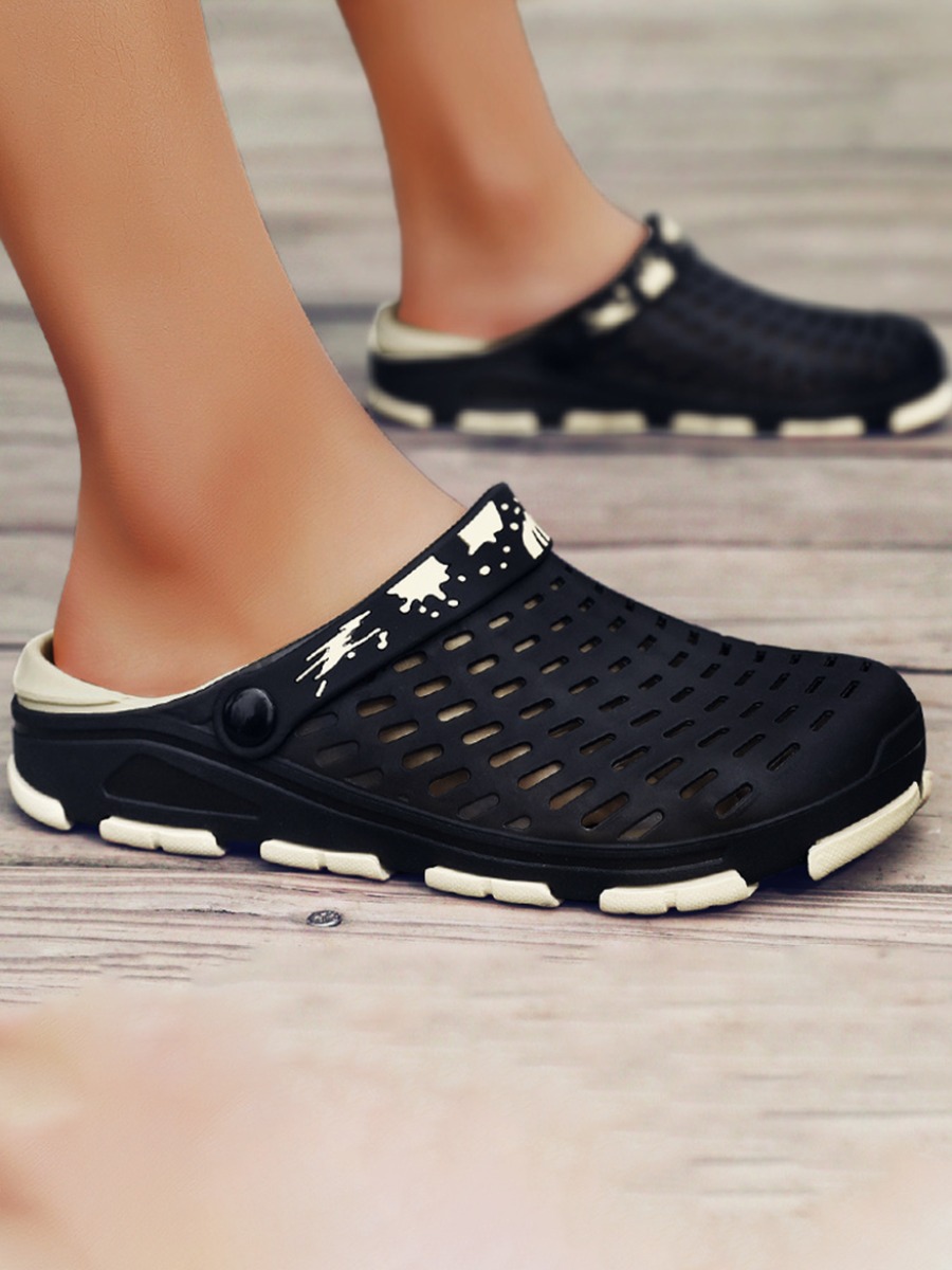 

Lovely Men Casual Hollow-out Black Slippers