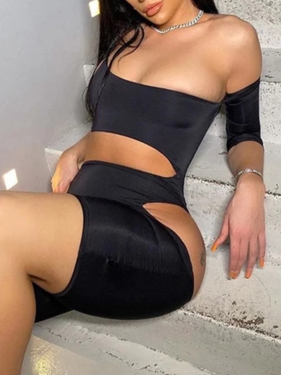 

Lovely Sexy One Shoulder Hollow-out Black One-piece Romper