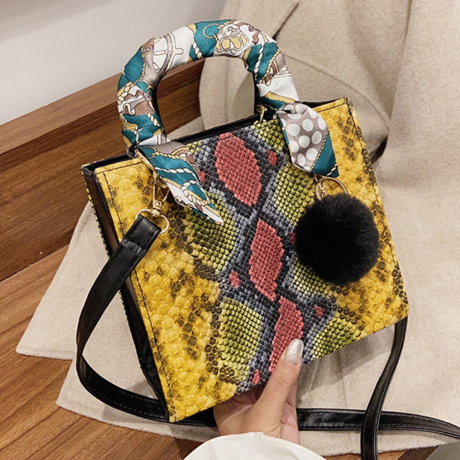 

Lovely Casual Cobra Print Yellow Crossbody Bag