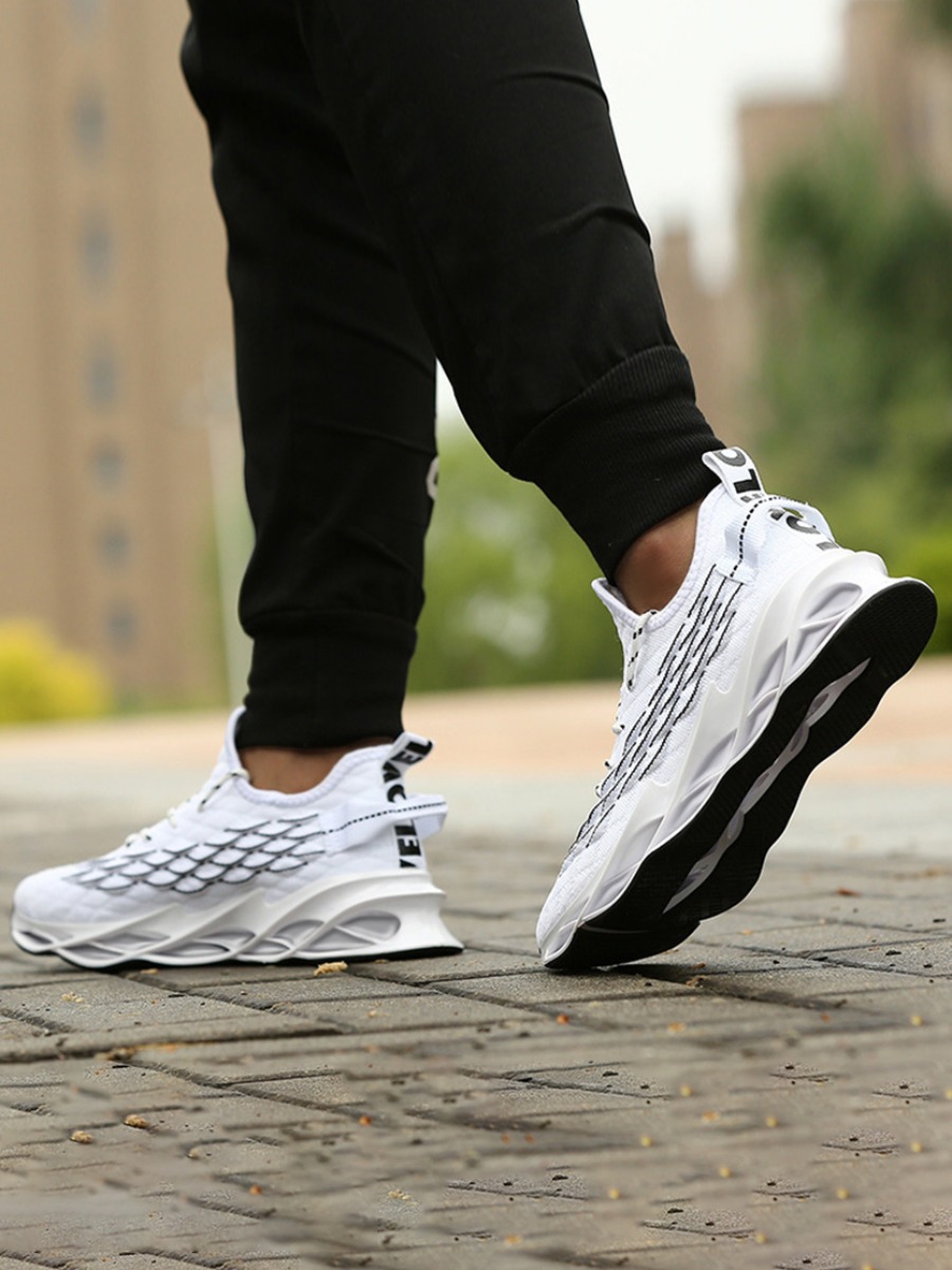 

Lovely Men Sporty Letter Print White Sneakers