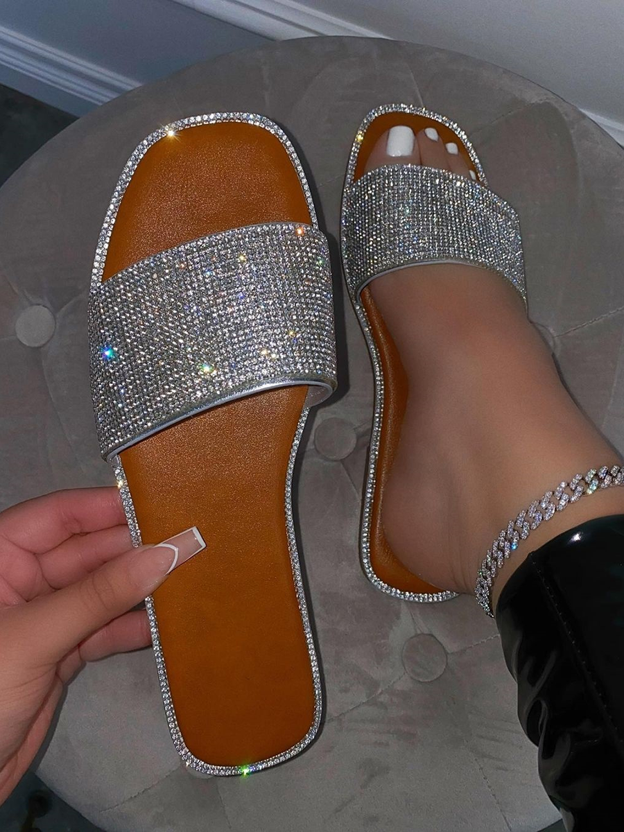 

Lovely Casual Sequined Silver Slippers