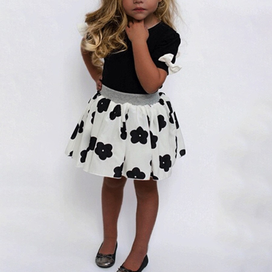

Lovely Girl Sweet Floral Print Bow-tie Decoration Black Two Piece Skirt Set