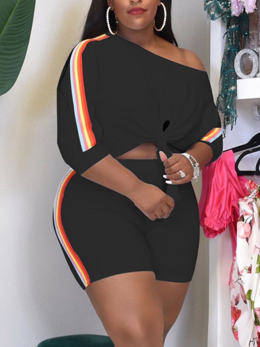 

LW Plus Size Street Boat Neck Striped Black Two-piece Shorts Set