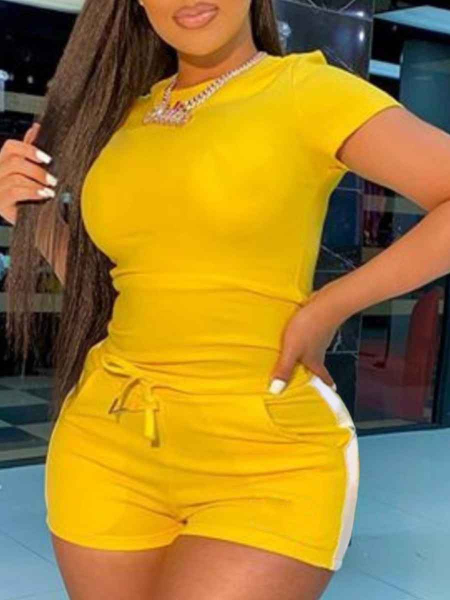 

Lovely Plus Size Casual Drawstring Striped Yellow Two-piece Shorts Set