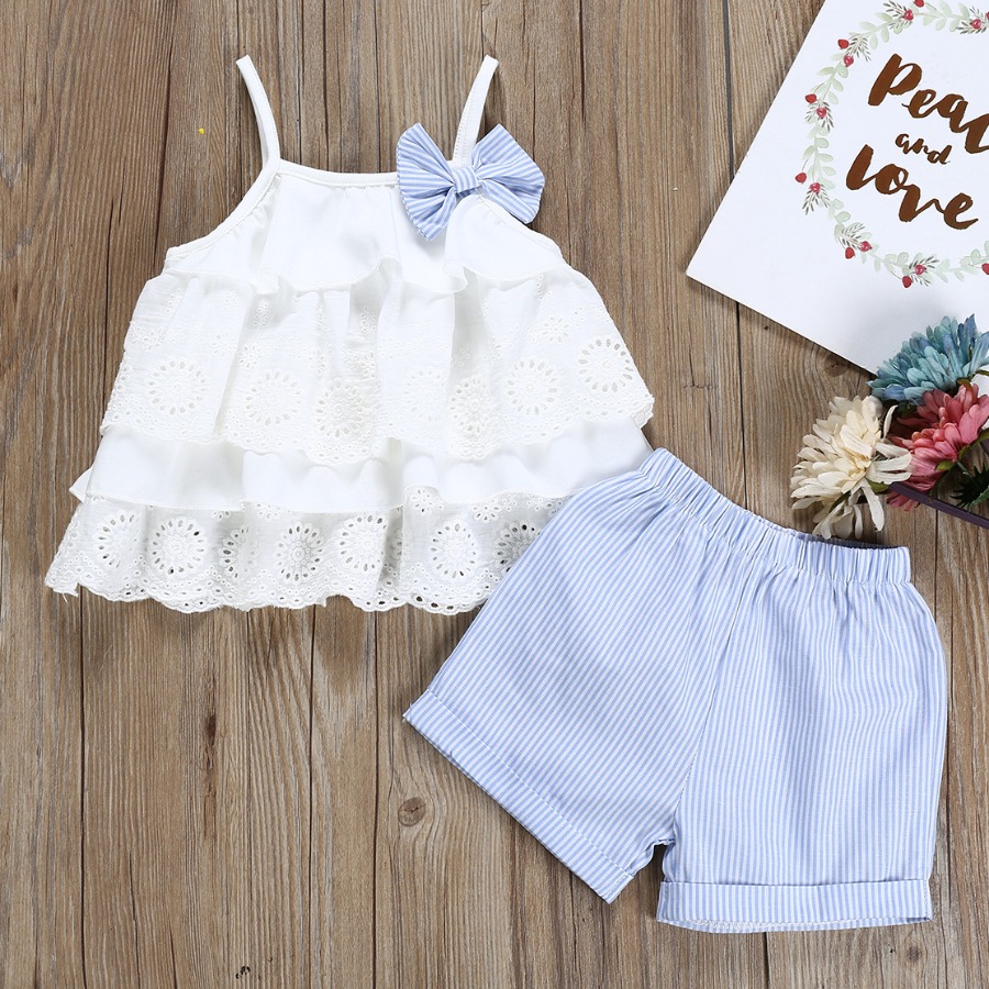 

Lovely Girl Sweet Bow-tie Decoration Flounce Design White Two Piece Shorts Set