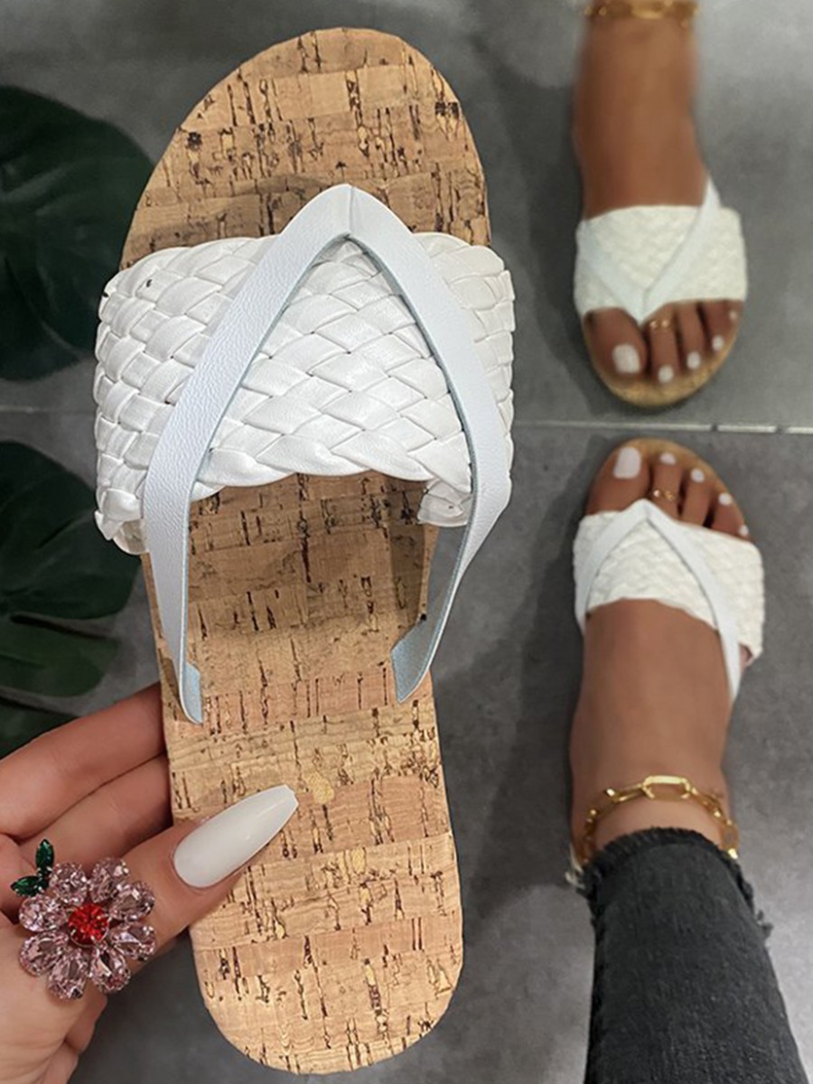 

Lovely Casual Woven White Slippers