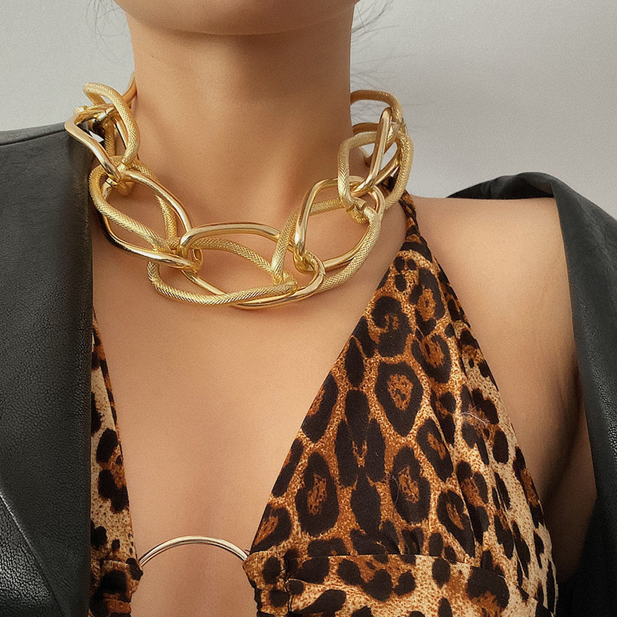 

LW Casual Chain Gold Necklace