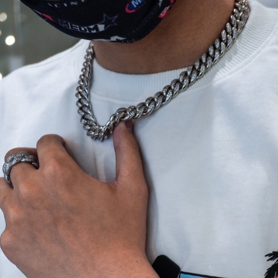 

Lovely Men Street Chain Silver Necklace