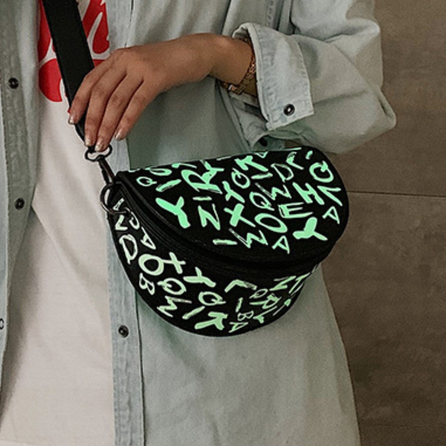 

Lovely Casual Letter Print Black Crossbody Bag