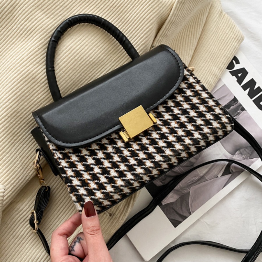 

Lovely Casual Plaid Print Black Messenger Bag