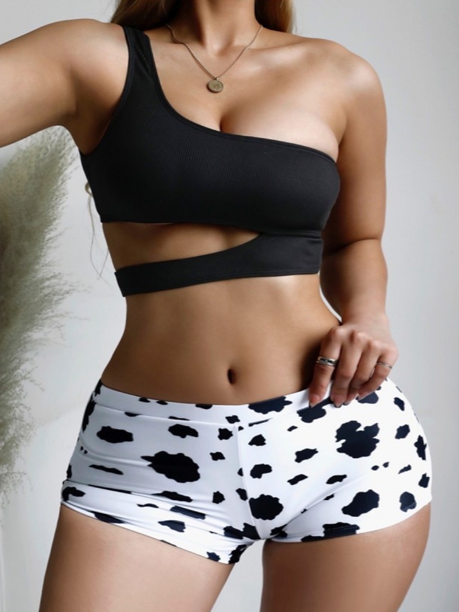 

Lovely Boho Print One Shoulder Hollow-out Black Two-piece Swimsuit