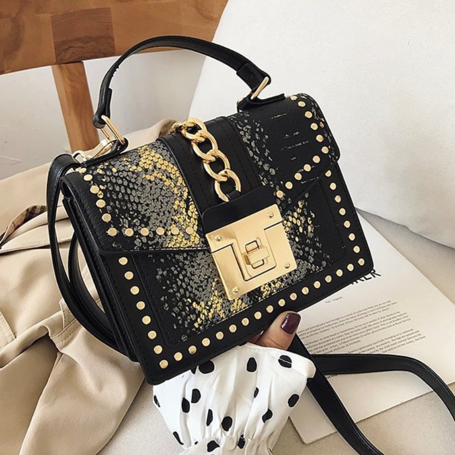 

LW Casual Metal Accessories Decoration Gold Crossbody Bag