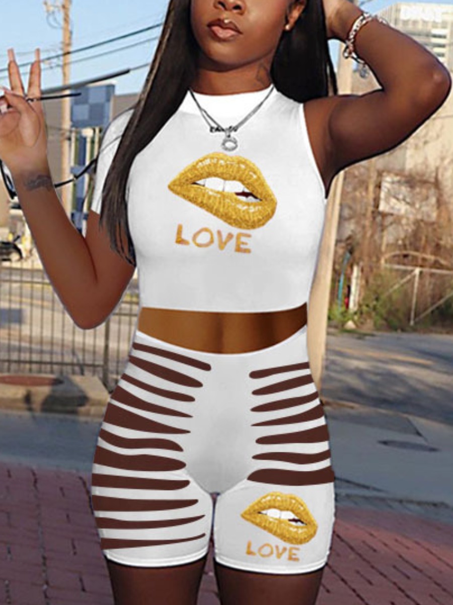 

LW Street Lip Letter Print White Two Piece Shorts Set