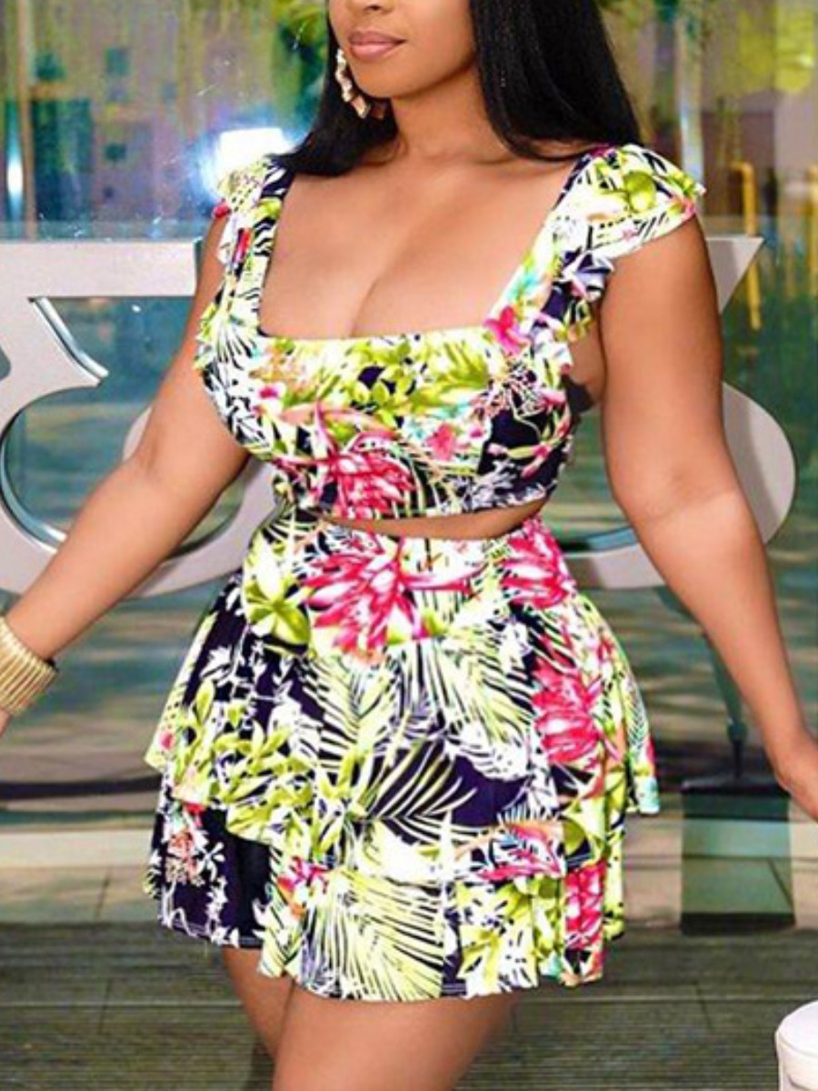 

Lovely Plus Size Sweet Floral Print Flounce Design White Two Piece Skirt Set