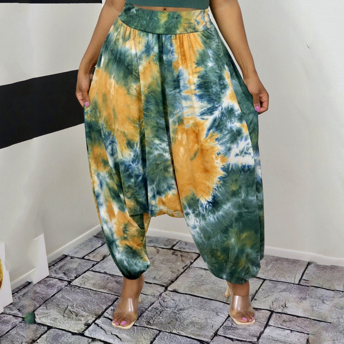 

Lovely Casual Tie-dye Crotch Loose Green Pants