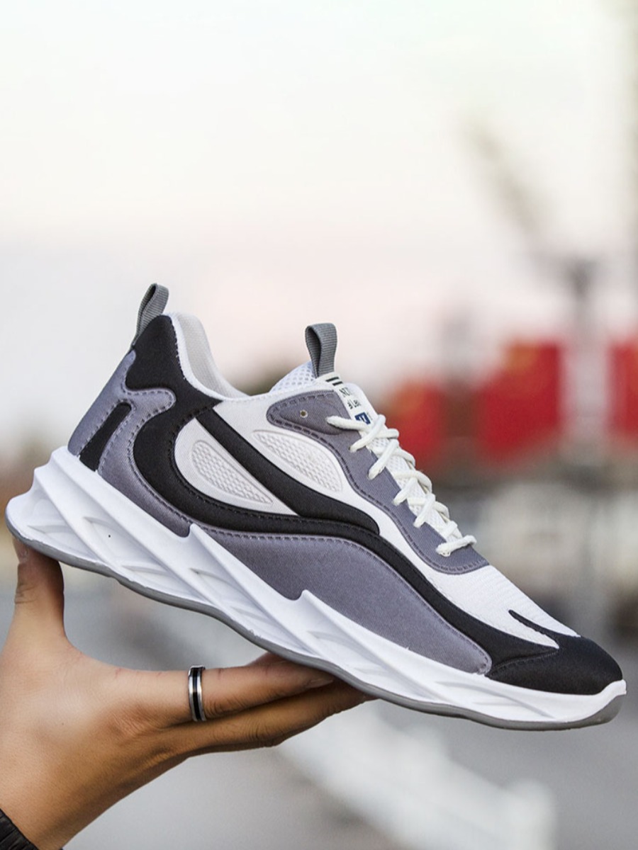 

Lovely Men Sporty Patchwork Grey Sneakers