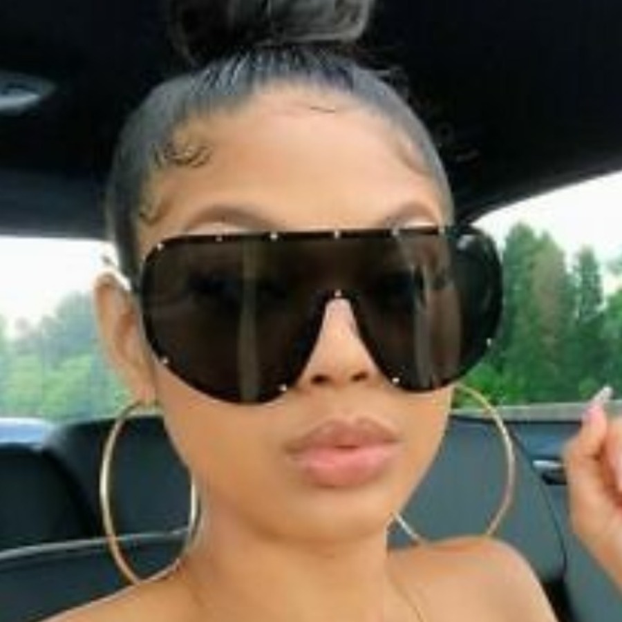 

LW Wide Frame Sunglasses, Black