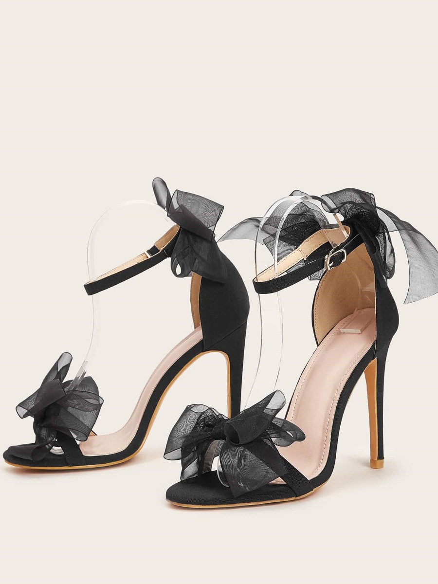 

LW Lace Bow-tie Round-toe Heels, Black