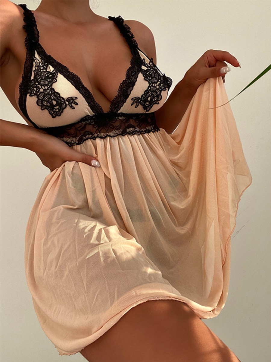 

Lovely Backless See-through Floral Decoration Gown, Beige