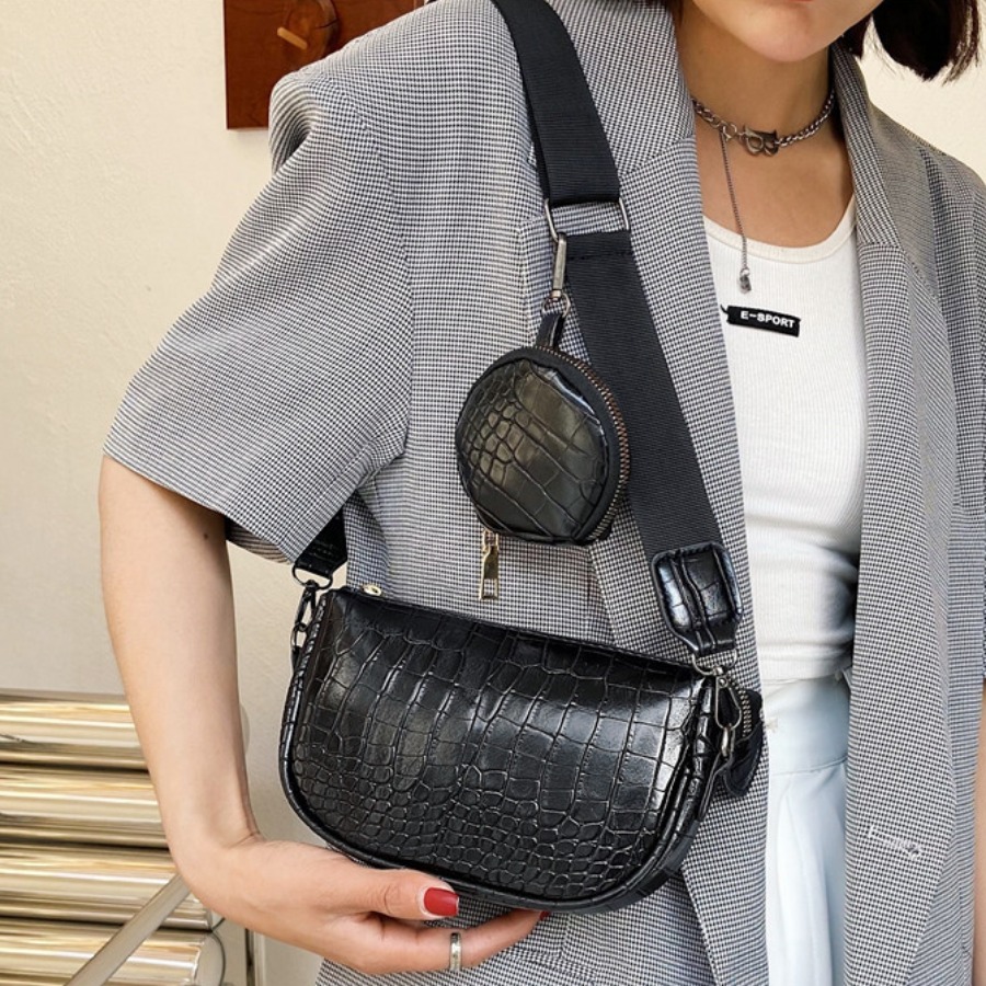 

Lovely Embossed Adjustable Strap Shoulder Bag, Black