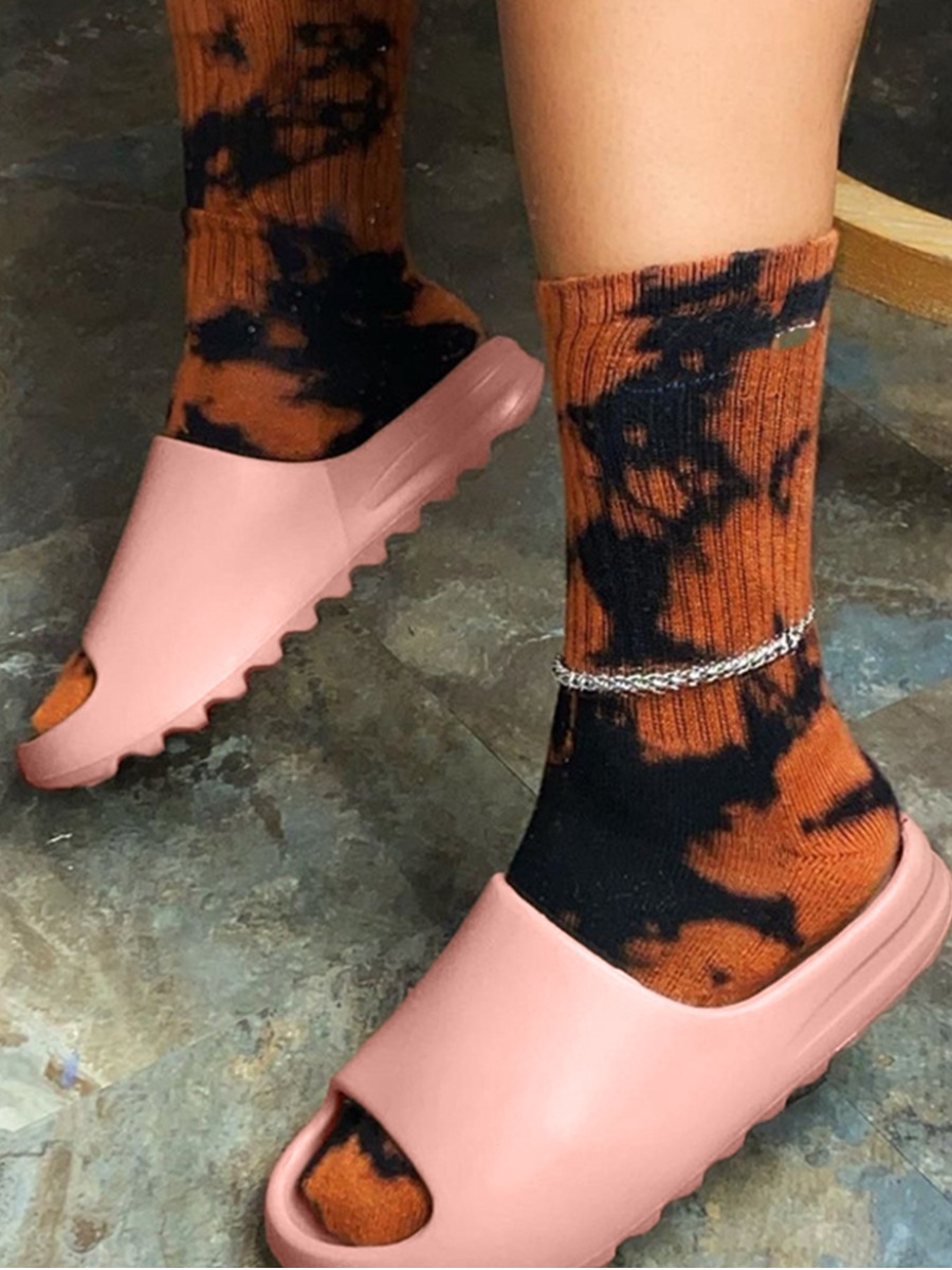 LW Open Front Yeeze Slides
