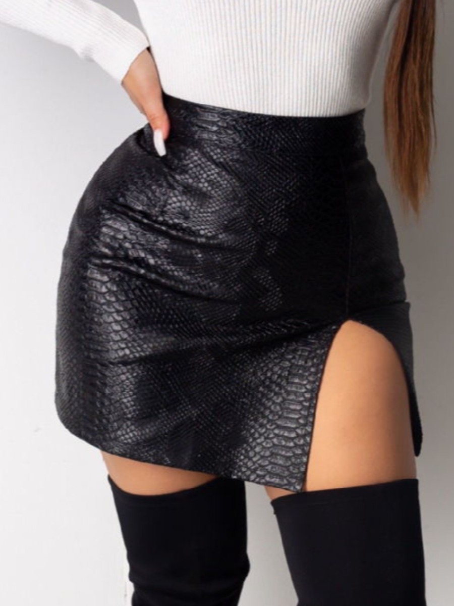 

LW SXY Snakeskin Textured Slit Skirt, Black