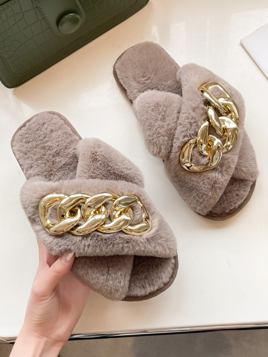 

Lovely Plush Chain Decoration Slippers, Coffee