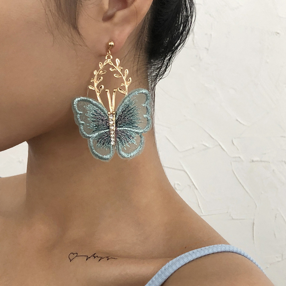 

LW Butterfly Decoration Earring, Blue