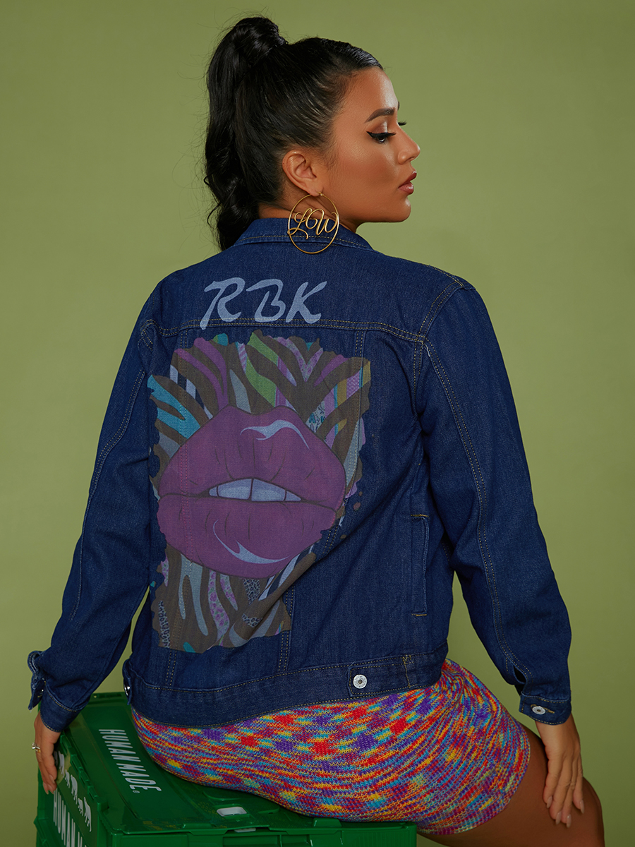 

LW Lip Letter Print Ripped Denim Jacket, Blue