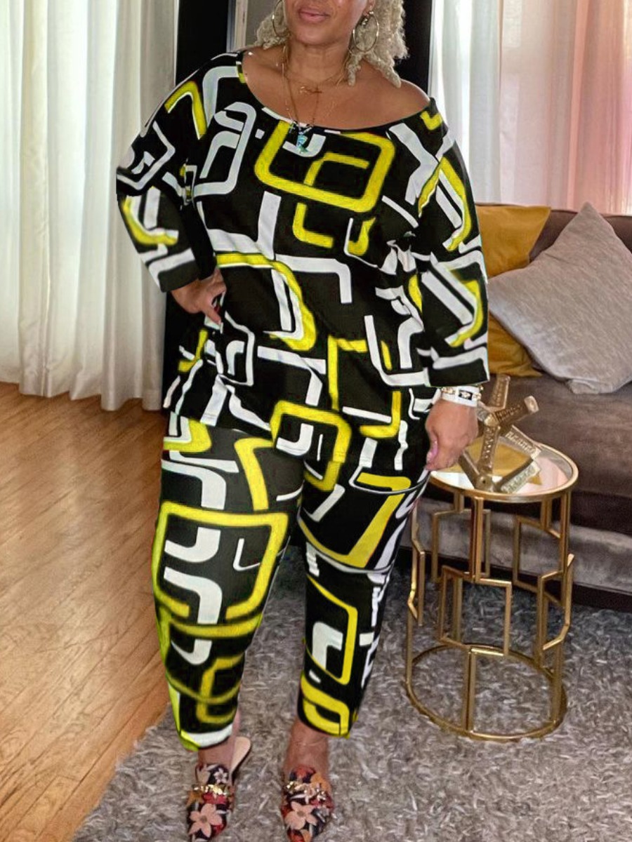 

LW Plus Size Round Neck Geometric Print Pants Set, Yellow