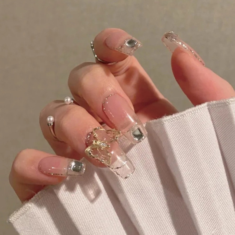 

LW 24-piece Butterfly Decoration Fake Nails, White