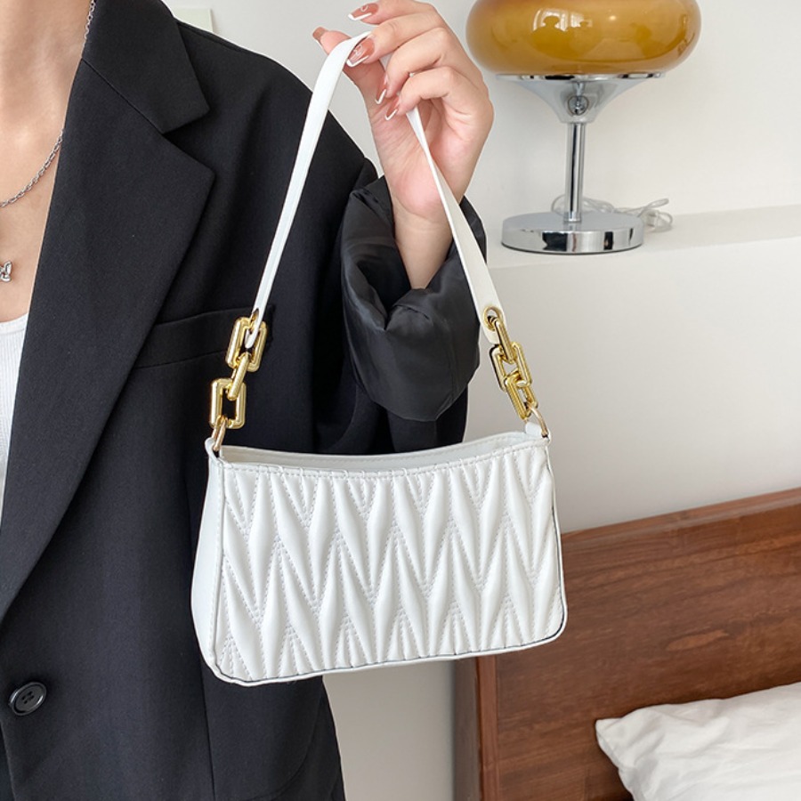 

LW Quilted Slide Chain Decor Shoulder Bag, White