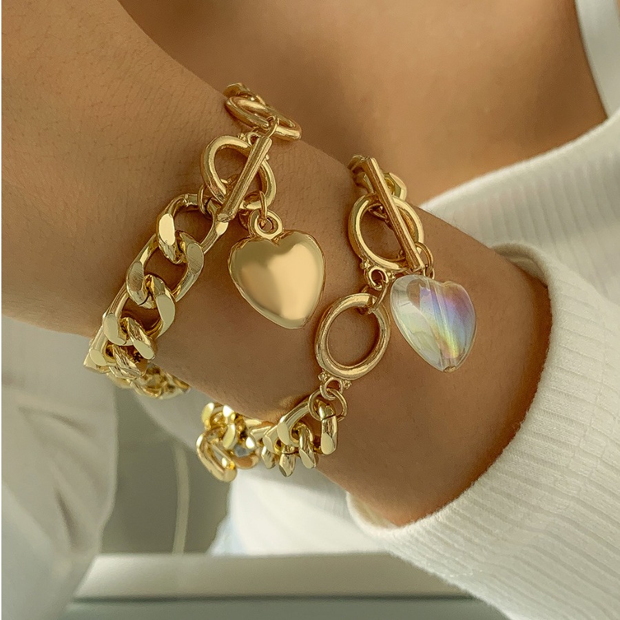 

LW Acrylic Heart Decor Bracelet, Gold