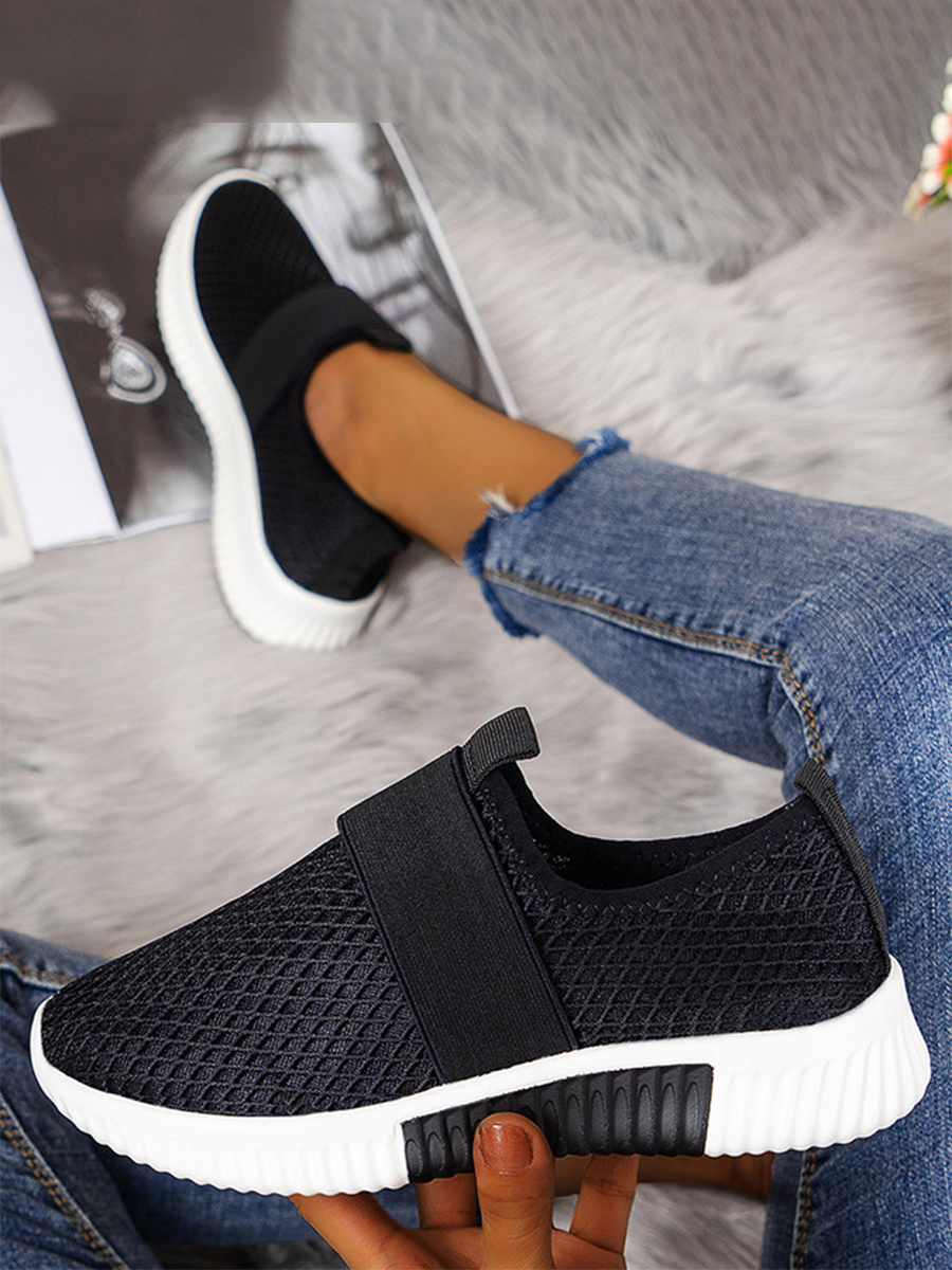 

LW Mesh Patchwork Slip On Sneakers, Black