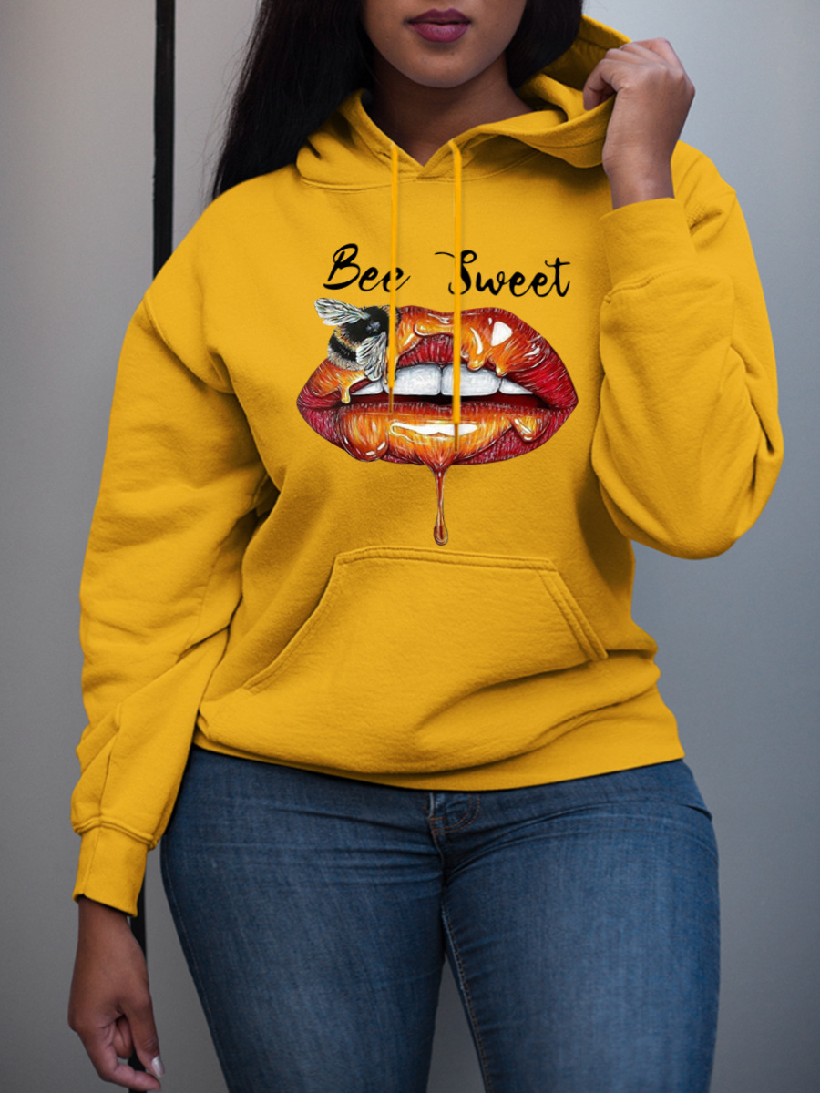 LW Plus Size Lip Letter Bee Print Hoodie